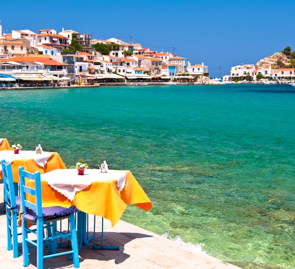 Explore Samos with the quality cars of allargo